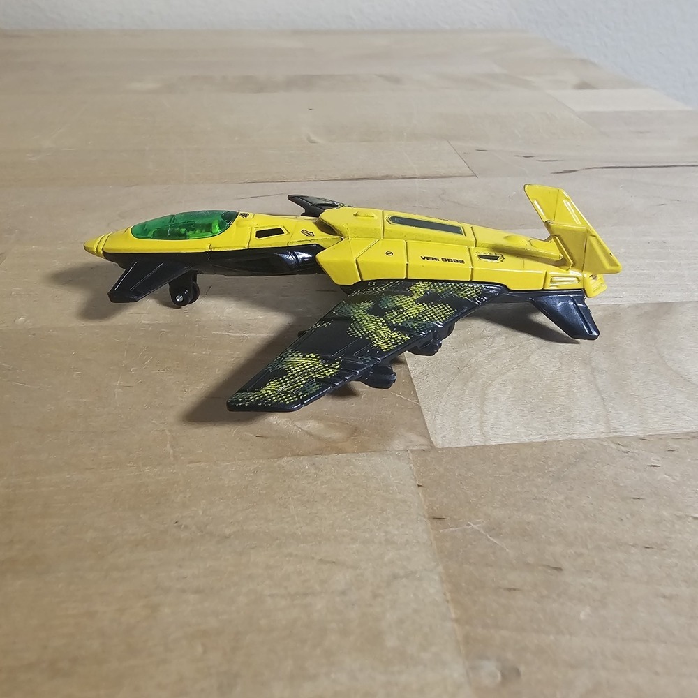 MatchBox Stealth Launch SB92 2010 Mattel Yellow & Camo - Picture 4 of 10